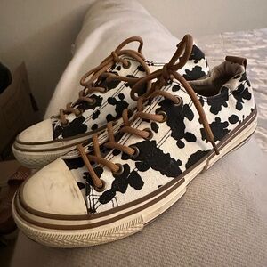 Very G cow print sneakers